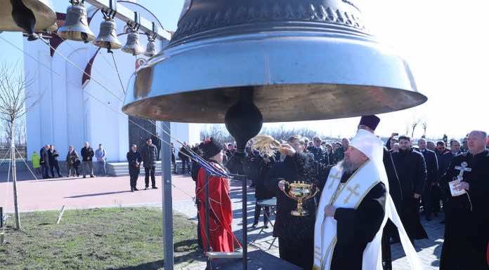Глава Кубанской митрополии освятил колокола для храма в центре «Патриот» ЮФО