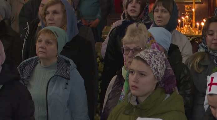 Видеосюжет. Митрополит Василий совершил Чин прощения в кафедральном соборе Краснодара