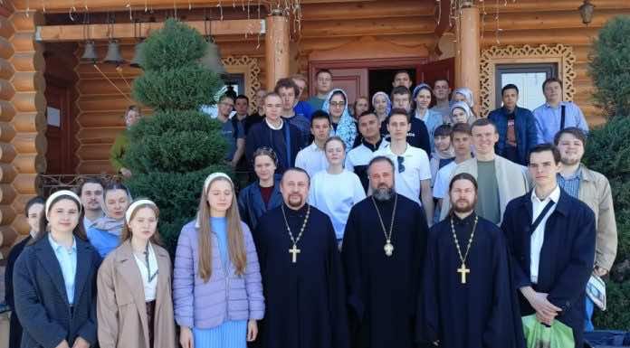 Состоялась первая встреча приходских молодежных общин 7-го благочиния