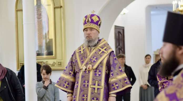 Богослужение родительской субботы правящий архиерей совершил в Свято-Никольском соборе Армавира