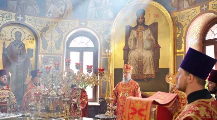 Митрополит Василий возглавил престольные торжества в храме святого Георгия Победоносца