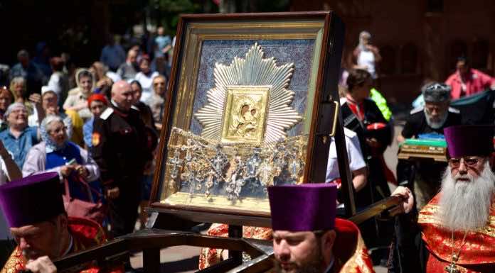 В Свято-Екатерининском соборе состоялась торжественная встреча иконы Божией Матери «Избавительница от бед»