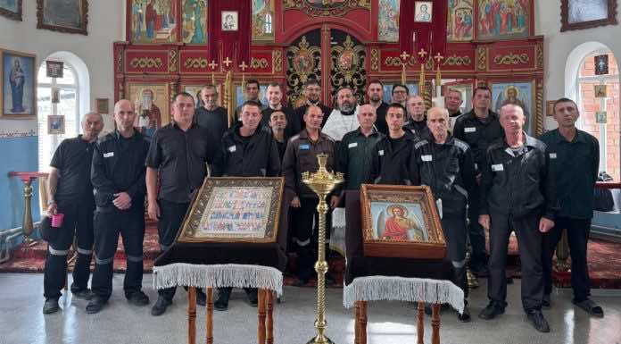 Арт-группа «ЛАРГО» и духовенство епархии посетили исправительные колонии поселка Двубратский