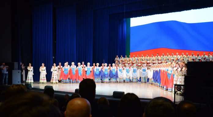 Митрополит Василий посетил торжественное мероприятие, посвященное Дню России