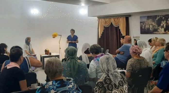 В Троицком храме провели литературную гостиную