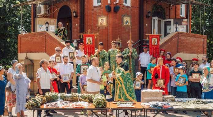 В храме Димитрия Солунского прошла акция по сбору помощи для участников СВО