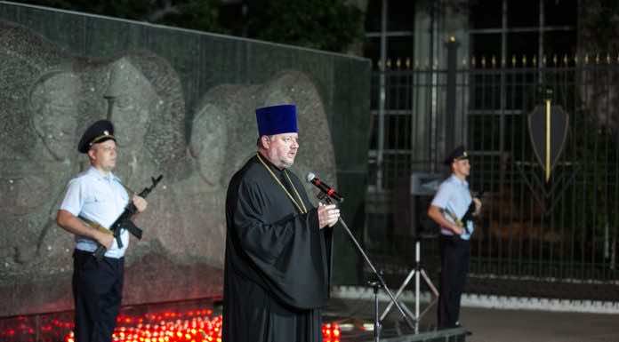 Протоиерей Богдан Черных принял участие в траурной церемонии