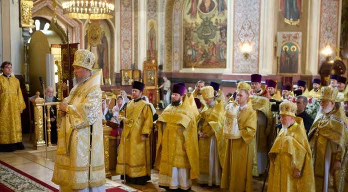 В Краснодаре молитвенно отметили годовщину архиерейской хиротонии митрополита Василия