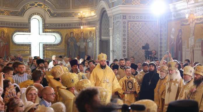 Митрополит Василий принял участие в торжествах по случаю открытия музейно-храмового комплекса «Новый Херсонес» в Крыму