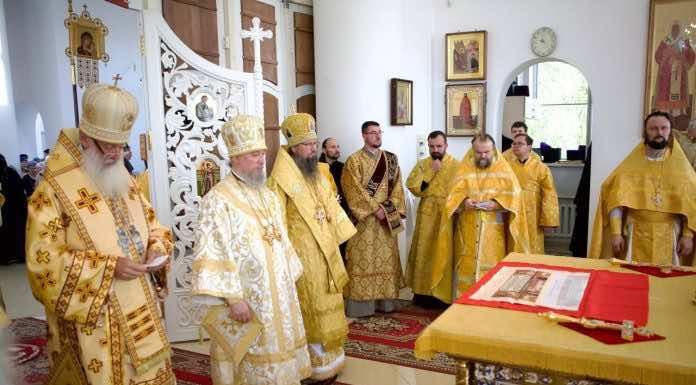 Митрополит Екатеринодарский и Кубанский Василий возглавил престольные торжества в станице Брюховецкой