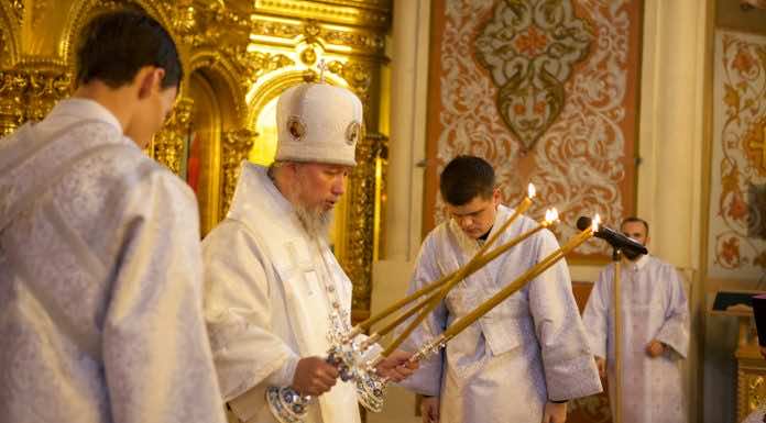 Митрополит Василий возглавил Литургию в праздник Преображения Господня