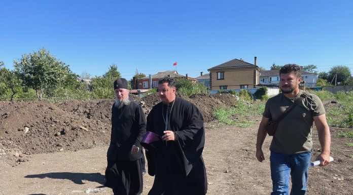 Митрополит Василий совершил рабочую поездку в станицу Новотитаровскую