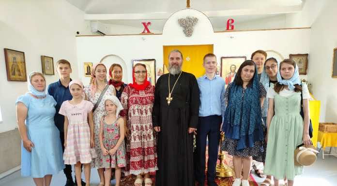 В храме ст. Елизаветинской прошла встреча молодежи