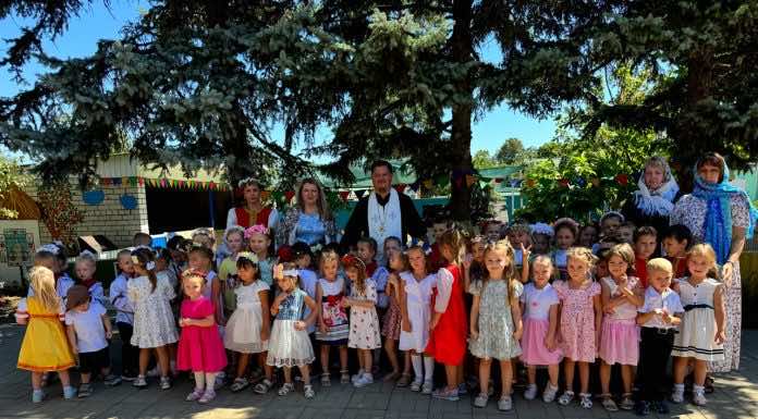 Священники 15-го Динского благочиния посетили детские сады