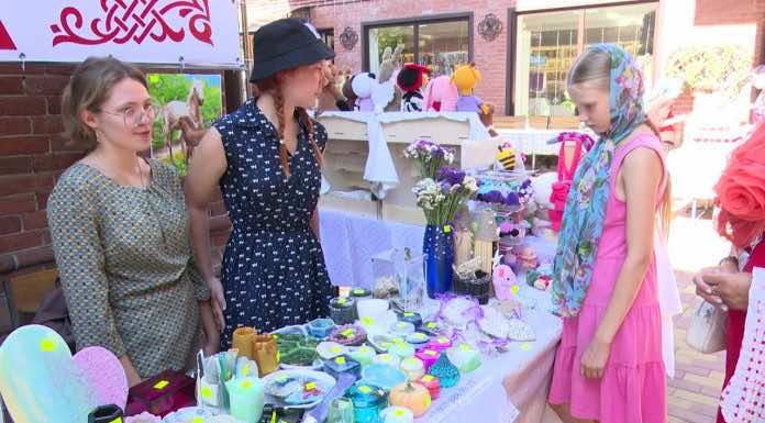 Видеосюжет. Благотворительная ярмарка в помощь 17-летнему Артему Шелиховскому