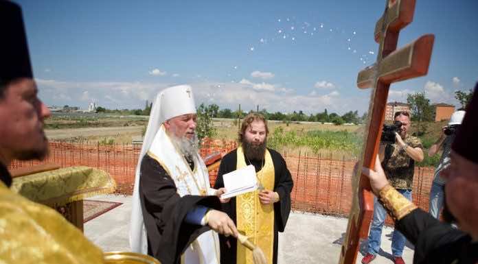 Митрополит Василий совершил чин закладки храма в честь святой княгини Ольги в Краснодаре