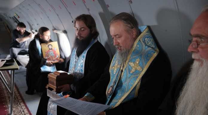 Крестный ход с чтением Акафистов совершен в небе над Кубанью