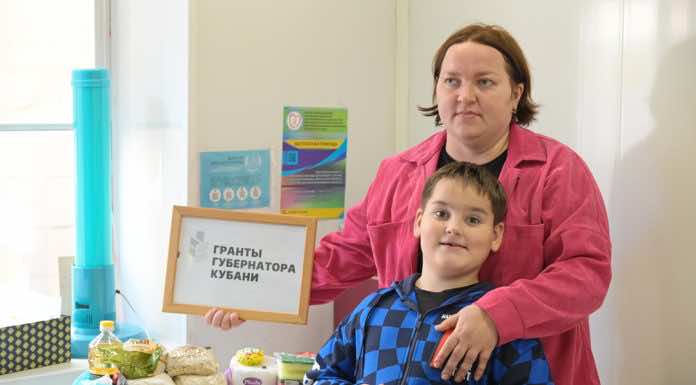 В Центре гуманитарной помощи при Свято-Ильинском храме началась выдача продуктовых наборов