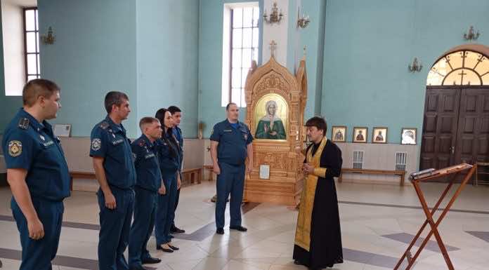 В Горячем Ключе состоялся молебен с участием сотрудников МЧС