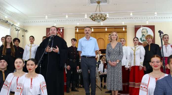 Священнослужители поздравили кадетов и студентов с Днём знаний