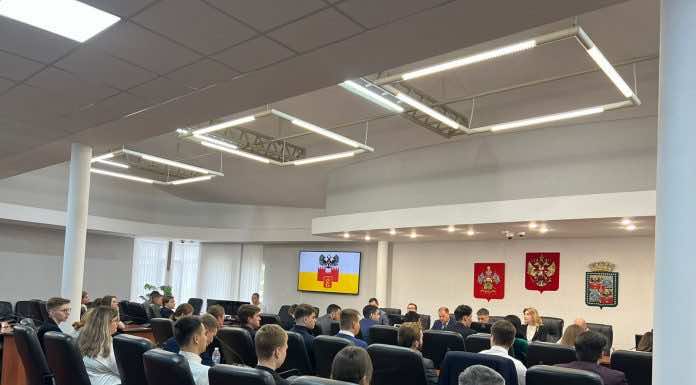 Представители Студенческого совета семинарии стали участниками заседания Молодёжного парламента VI созыва