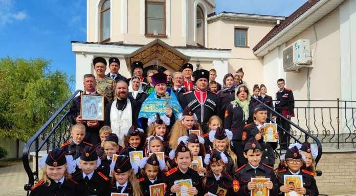 В храме станицы Васюринской прошло торжественное посвящение в казачата