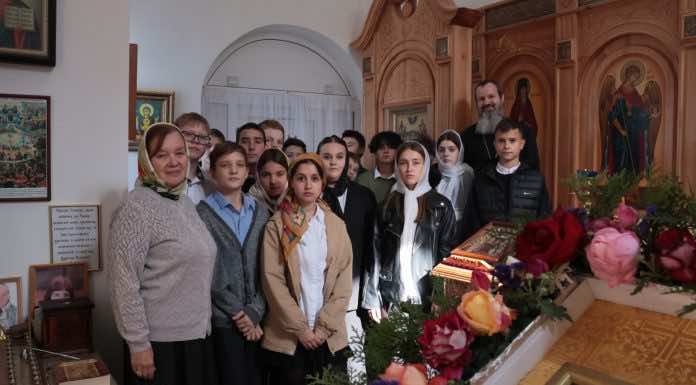 Ученики казачьего класса посетили храм