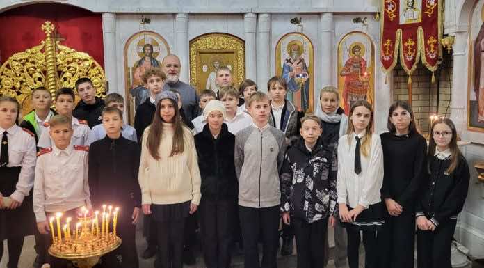 В храме станицы Северской прошла экскурсия для школьников