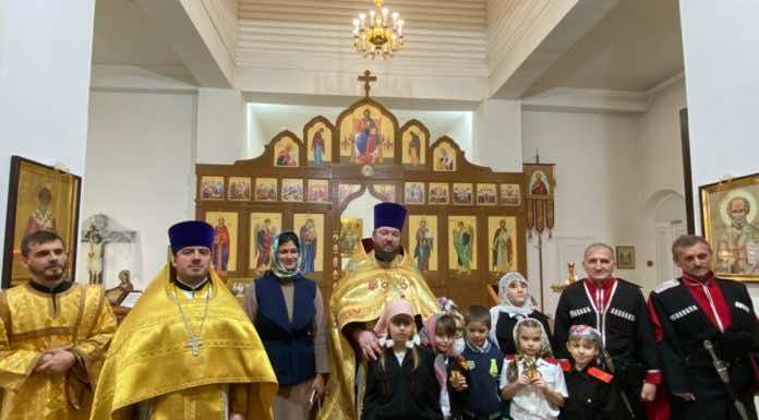В Горячеключевском благочинии школьников посвятили в казачата