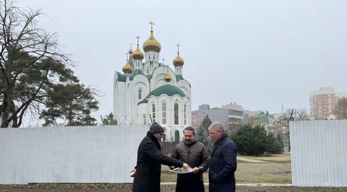 В храме Святого Духа обсудили ход строительства православной гимназии