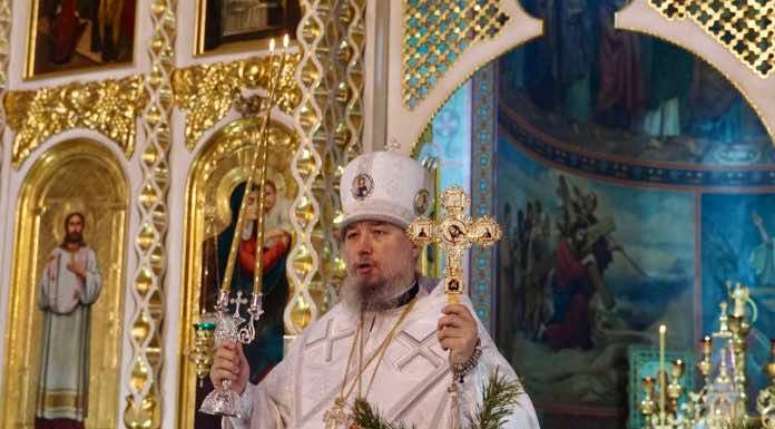 Митрополит Василий совершил Литургию в Рождественский сочельник