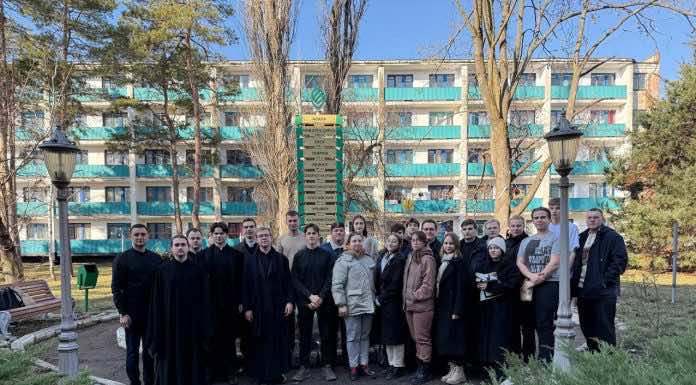 Студенты Екатеринодарской духовной семинарии встретились с молодежью прихода святой мученицы Татианы и студентами КубГАУ