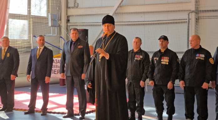 Благочинный посетил соревнования по карате, прошедшие в станице Динской