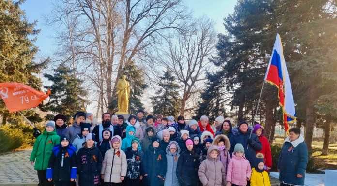 В посёлке Украинском отметили 82-ю годовщину освобождения от фашистов