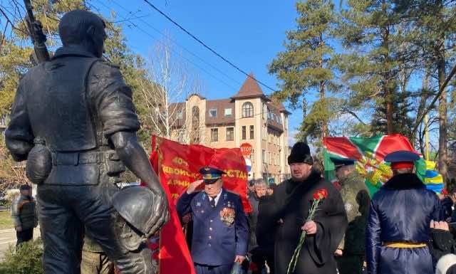 Благочинный принял участие в митинге, посвященном Дню памяти воинов-интернационалистов