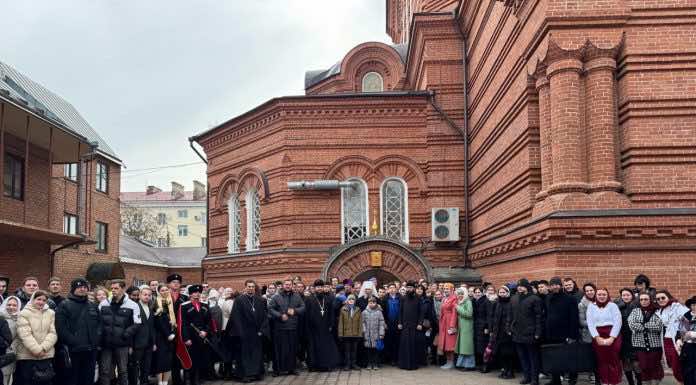 В праздник Сретения Господня митрополит Василий совершил Божественную литургию в Свято-Екатерининском соборе
