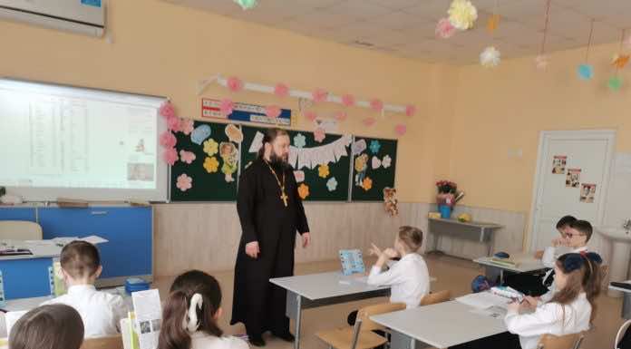 День православной книги в в храме иконы Божией Матери «Неувядаемый Цвет»