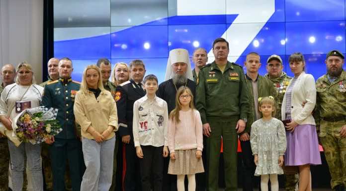 Митрополит Василий поздравил участников специальной военной операции с государственными наградами