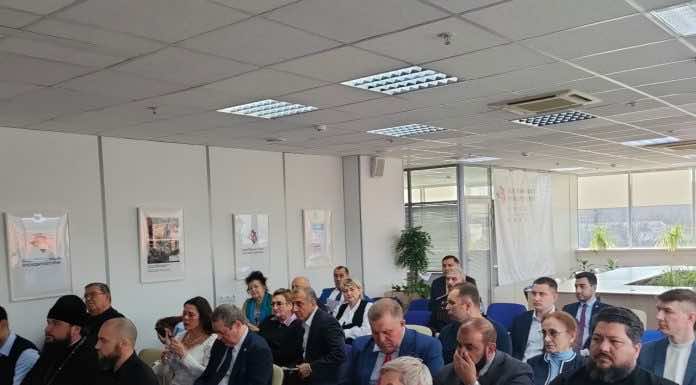 Священнослужители приняли участие в заседании Общественной палаты