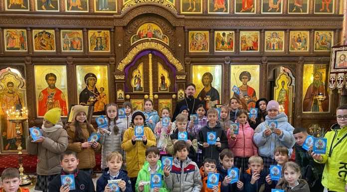 Школьники посетили храм преподобного Сергия Радонежского города Краснодара