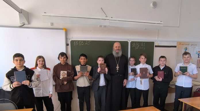 В храме иконы Божией Матери «Всех скорбящих Радость» прошли мероприятия ко Дню православной книги