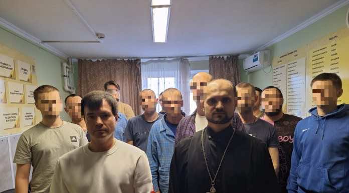 Священник и сестры милосердия посетили пациентов наркологического диспансера