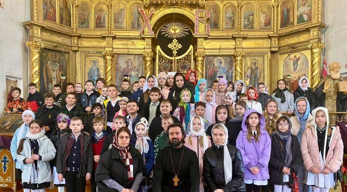 В храме Вознесения Господня станицы Пластуновской прошла экскурсия для школьников