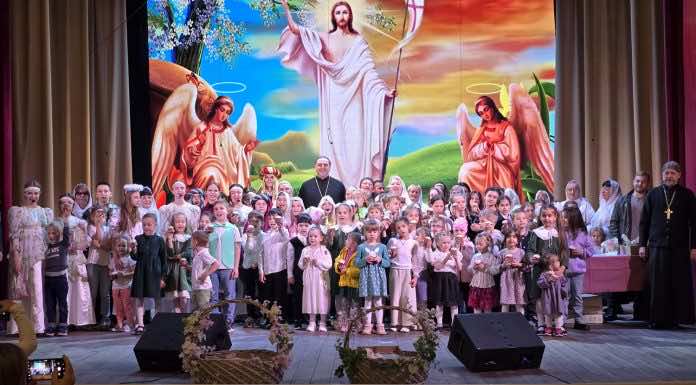 В районном Доме культуры станицы Динской состоялся торжественный пасхальный концерт