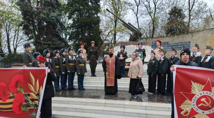 Иерей Андрей Овчинкин принял участие в торжественном митинге «Свеча памяти»