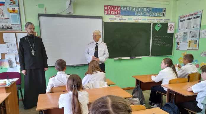 Казачата изучают Ветхий Завет: в школе № 93 прошел «Час духовности»