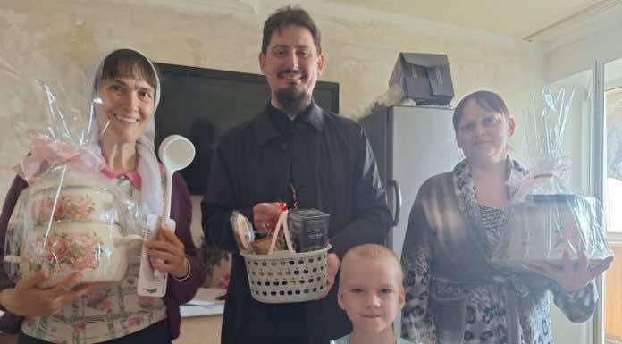 В храме преподобного Сергия Радонежского прошли благотворительные акции к празднику Пасхи