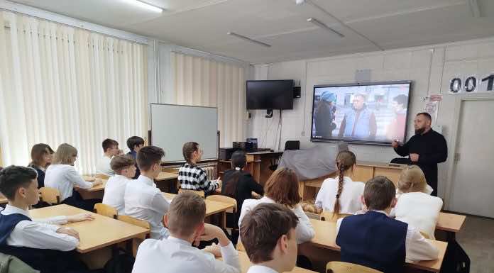 Для старшеклассников станицы Динской прошла встреча, посвященная опасности вредных привычек