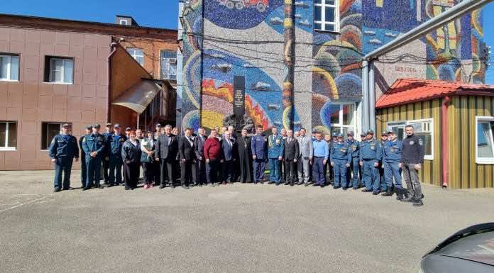 Протоиерей Георгий Козак поздравил Краснодарский учебный центр ФПС с Днем пожарной охраны