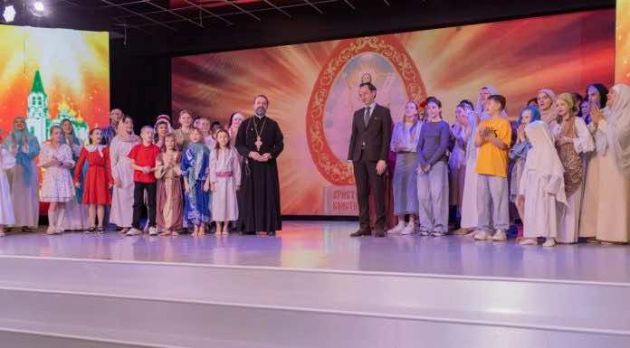 В Межшкольном эстетическом центре города Краснодара состоялся показ Пасхального спектакля